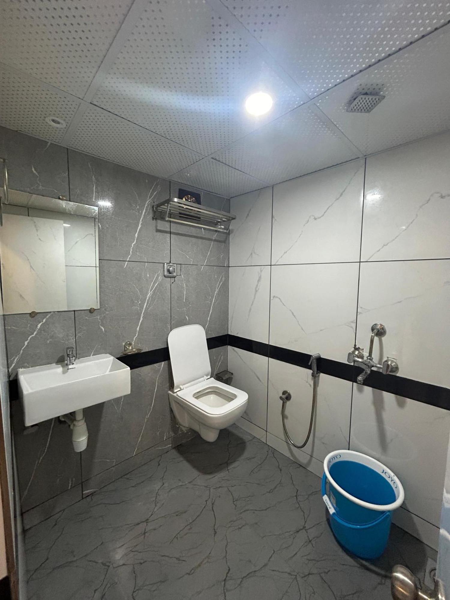 Hotel Rinza Residency Bombay Eksteriør billede